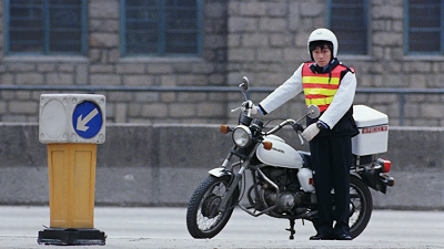 [逃学威龙2]Fight.Back.to.School.II.1992.BluRay.720p.x264.2Audios.AC3-CnSCG-0001.png
